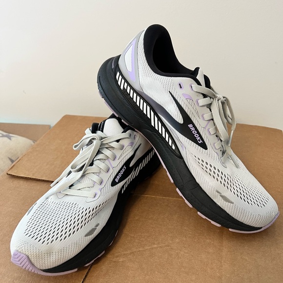 Brooks Shoes - Brooks Women's Athletic Shoes - Gray and Purple